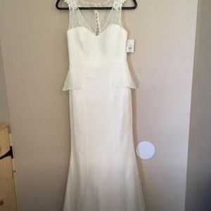 Size 8 NWT wedding dress/gown